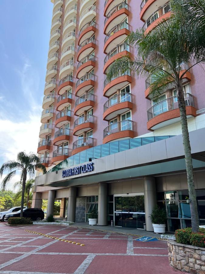 Flat Com Vista Panoramica -15- Na Barra Da Tijuca - Estacionamento Gratuito - Frigobar - Ar Condicionado - Piscina - Academia - Balsa Para Praia Gratis - Varanda - Vista Parcial Mar E Lagoa Rio de Janeiro Kültér fotó