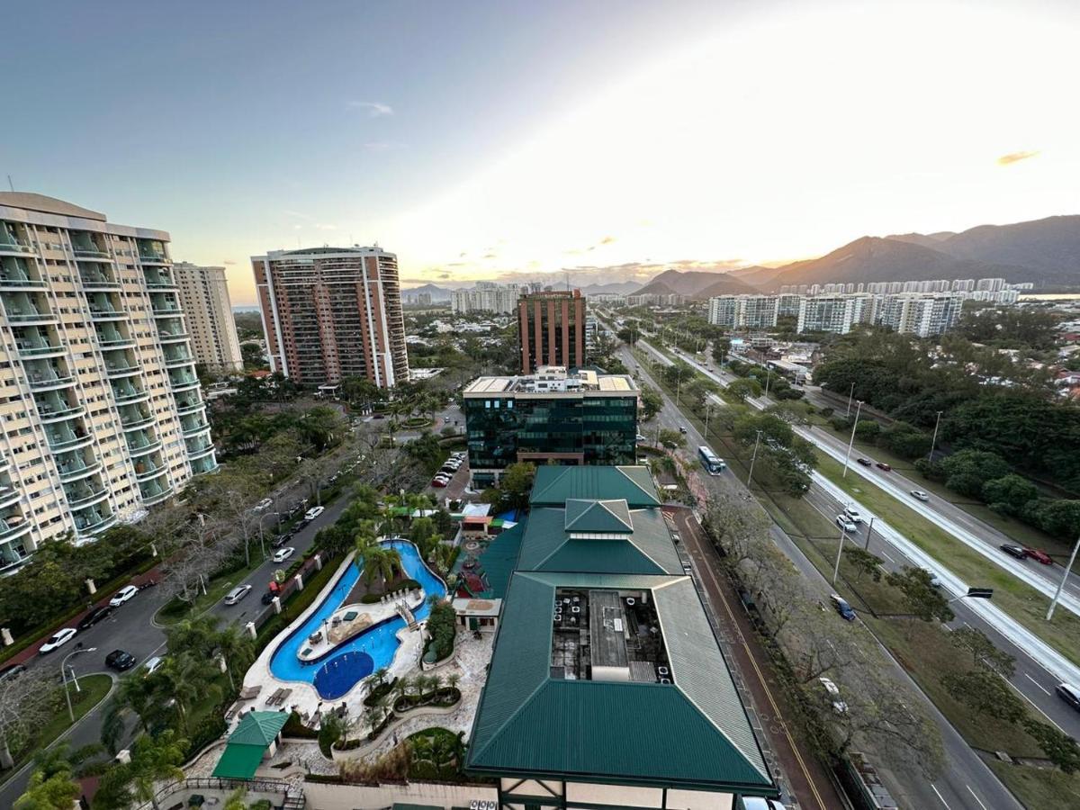 Flat Com Vista Panoramica -15- Na Barra Da Tijuca - Estacionamento Gratuito - Frigobar - Ar Condicionado - Piscina - Academia - Balsa Para Praia Gratis - Varanda - Vista Parcial Mar E Lagoa Rio de Janeiro Kültér fotó